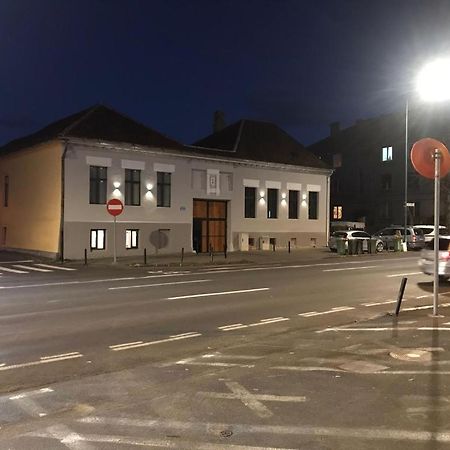Garsoniera Delia Brasov Appartement Buitenkant foto